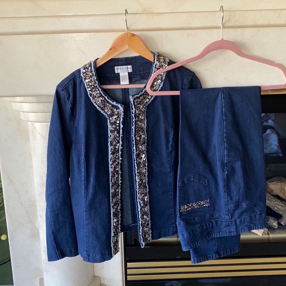Draper’s and Damon’s Cotton & Spandex Denim Pants Suit Sparkles Beading